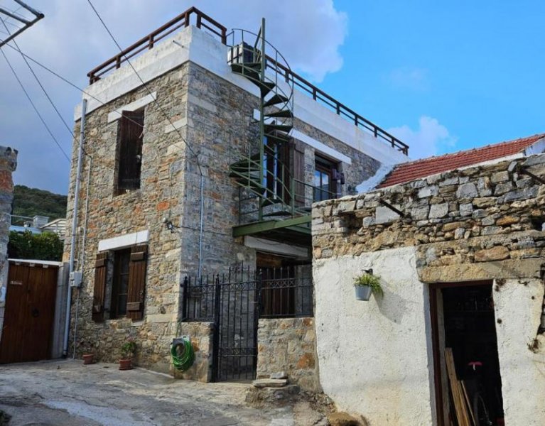 Voulismeni Kreta, Voulismeni: Steinhaus mit Innenhof, Balkon und Dachterrasse mit Panoramablick zu verkaufen Haus kaufen